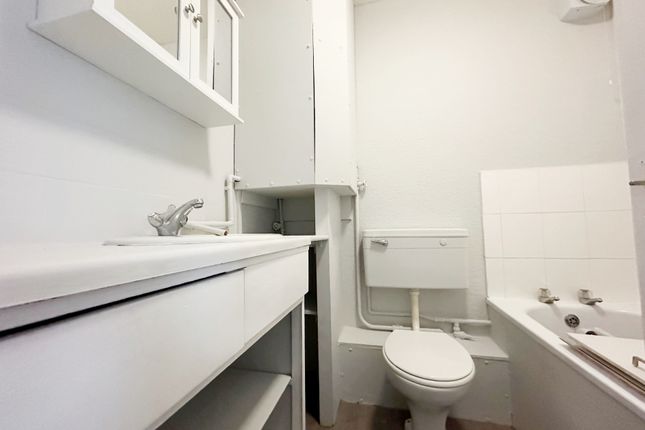 Flat 24, Orpington photo 4