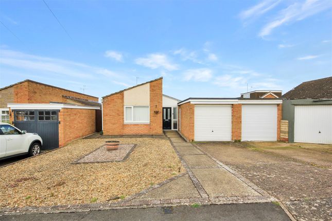 Detached bungalow for sale in Clarence Court, Rushden