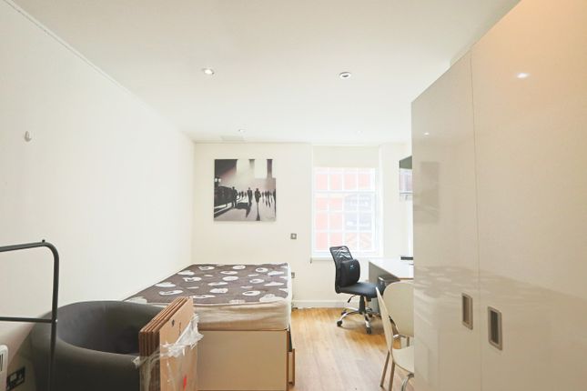 Studio to rent in 20, Frogmore Street, Bristol BS1