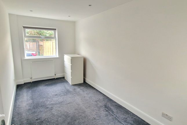 Bungalow to rent in Grenville Mews, London