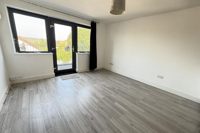 3, Woodchester, Kidderminster photo 3