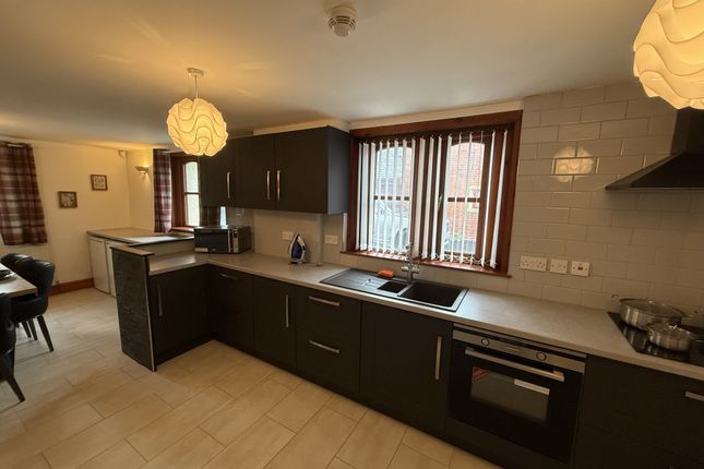 169, Sharoe Green Lane, Preston photo 5
