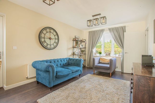 35, Carnival Close, Malmesbury photo 4