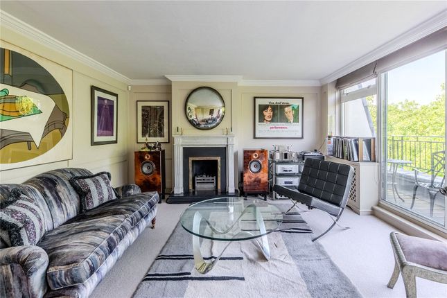 Flat H, 33, Eaton Square, London photo 2