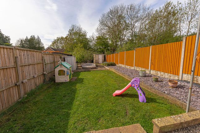 15 The Avenue, Caldicot photo 4