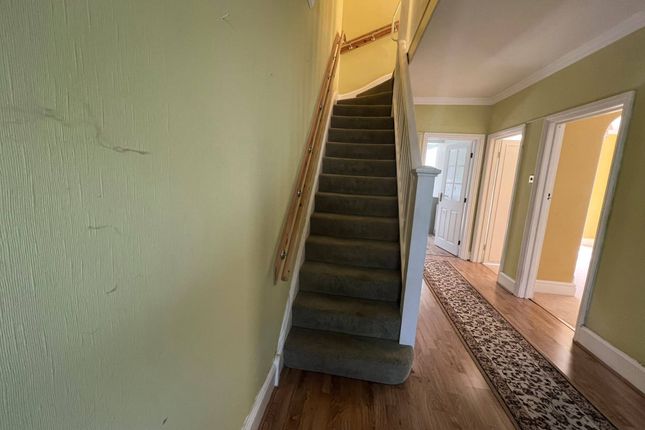 9 Gresham Road, Hall Green, Birmingham photo 2