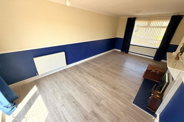 34, Chestnut Avenue, Corby photo 3