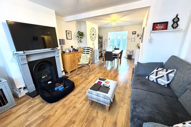6, Elmfield Road, Nuneaton photo 2