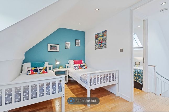 Majestic Mews, The Auction Rooms Gloucester St, Brighton photo 3