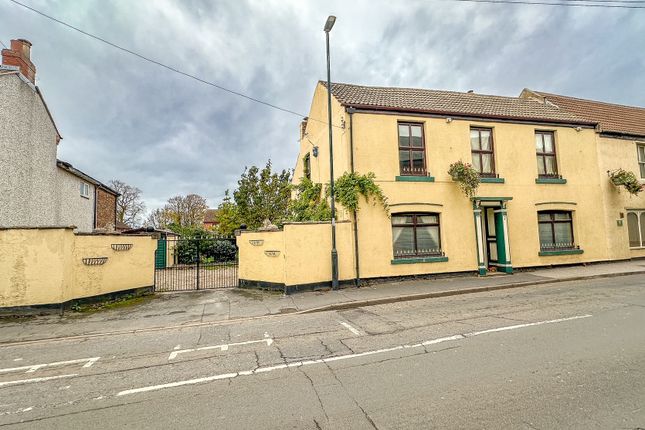 3-bed terraced on 55, High Street, Scunthorpe, £215,000