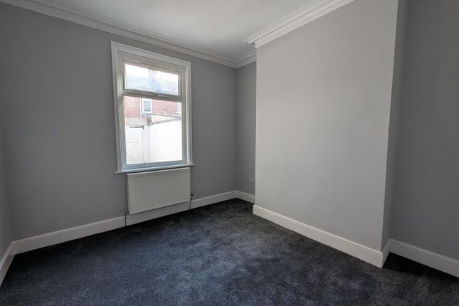39, Salisbury Terrace, Darlington photo 5