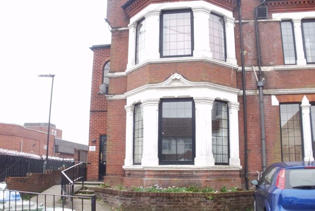 Flat to rent in Brookvale Road, Highfield, Southampton