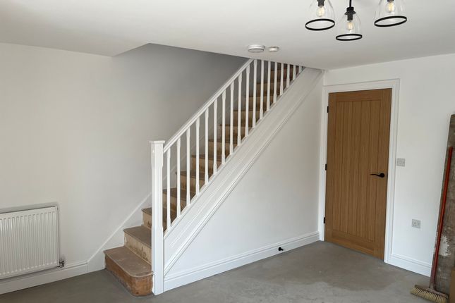 28, Rother Garth, Pontefract photo 4