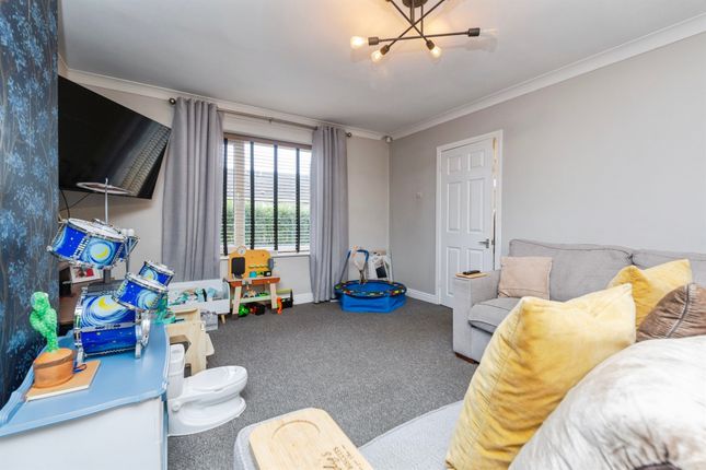 12, Kinross Grove, Hartlepool photo 3