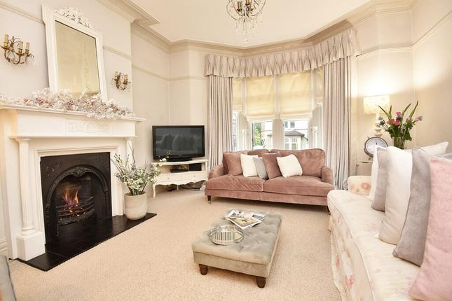 3, Spring Grove, Harrogate photo 3