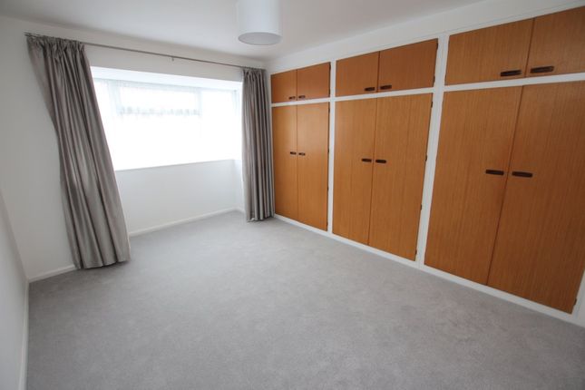 23, Ringley Road, Horsham photo 5