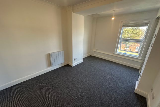Flat 20, 76-77, Avondale Road, GREAT YARMOUTH photo 5