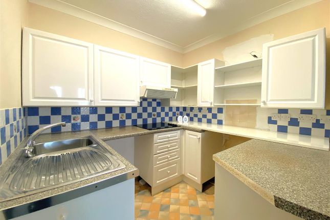 Flat 33, Belmont, Terminus Road, Bexhill-On-Sea photo 2