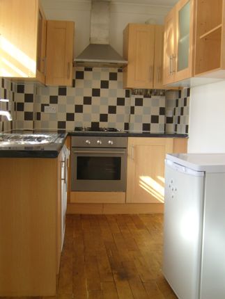 Thumbnail Maisonette for sale in Kingsway, Hayes, Middlesex