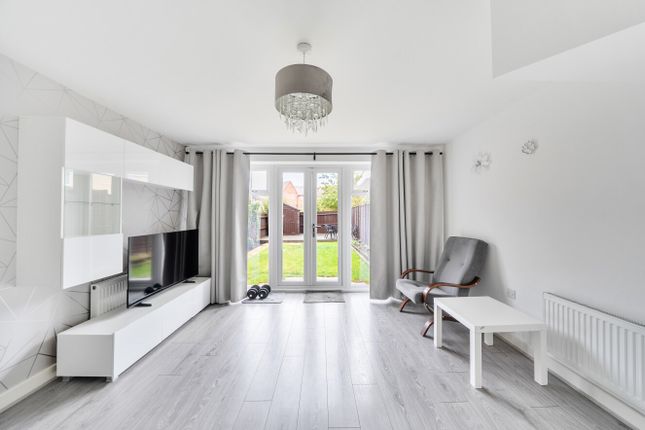 Lotus Mews, Bedfordshire photo 3