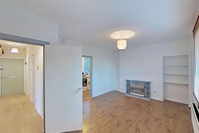 15/4, Royston Mains Road, Edinburgh photo 3