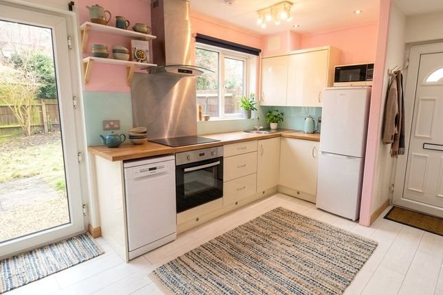15, Lockhart Close, Greater Manchester photo 2
