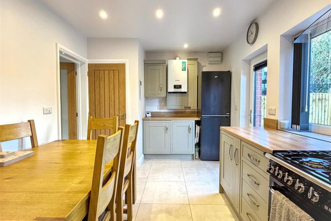 Heathfield Nook Road, Buxton photo 3
