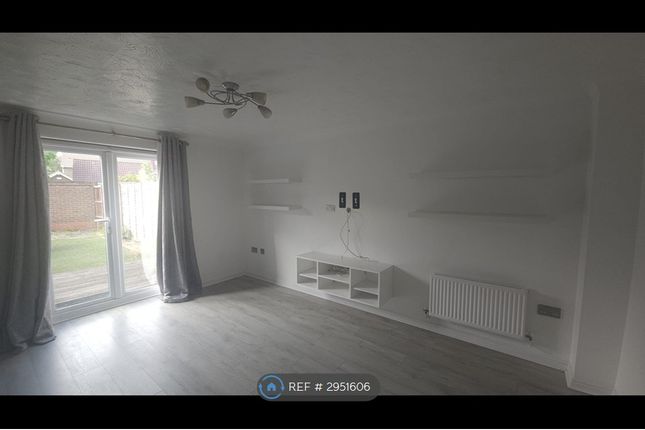 Sewell Close, Chafford Hundred, Grays photo 4