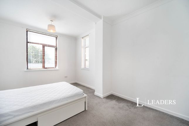 Flat 8, Wish Lane Court, 129 Elm Grove photo 2