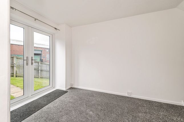 15, Stoney Cross Street, Huddersfield photo 3