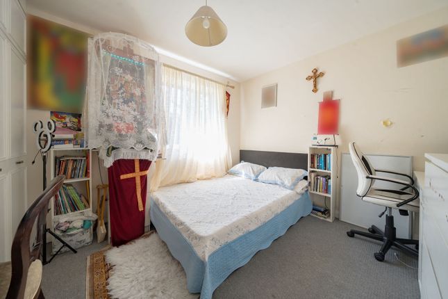 Abbeyfields Close, Ealing photo 4
