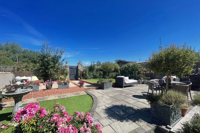 1 Rose Tree Cottages, Lower Norton Lane, W-S-M photo 4
