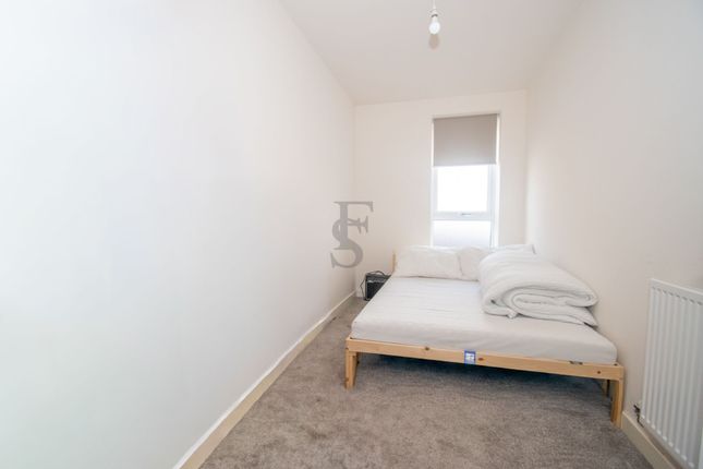 Flat 1, Weir View Lodge, 42, Leicester photo 4