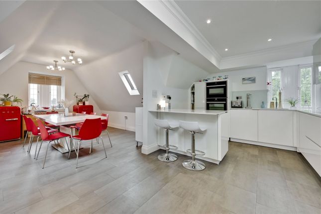The Athlone, 14, Hatchford Manor, Cobham photo 3