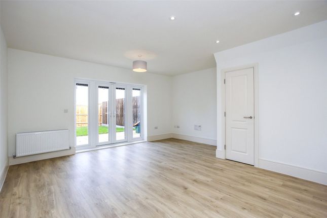 17, Albrighton Crescent, Tonbridge photo 2