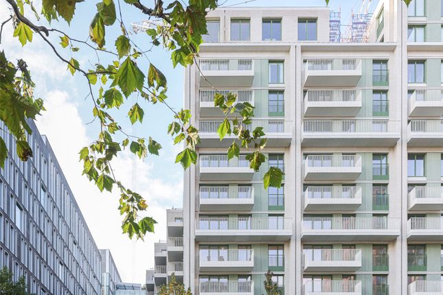 Flat for sale in Lewis Cubitt Park, King's Cross