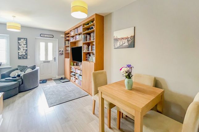 Flat 1, Flux House 15 Blacksmith Close, Sunbury-On-Thames photo 4