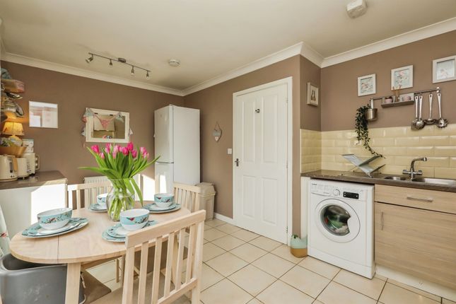 10, Black Hereford Way, Retford photo 5