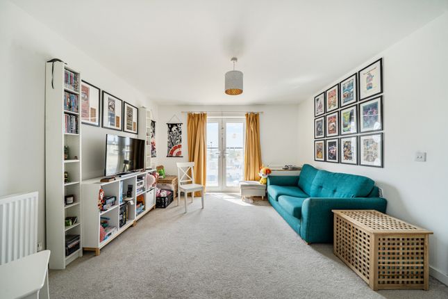 18, Moggridge Walk, Witney photo 2
