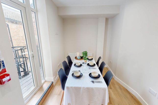 Room 6, 40a Sadler Gate, Derby photo 2