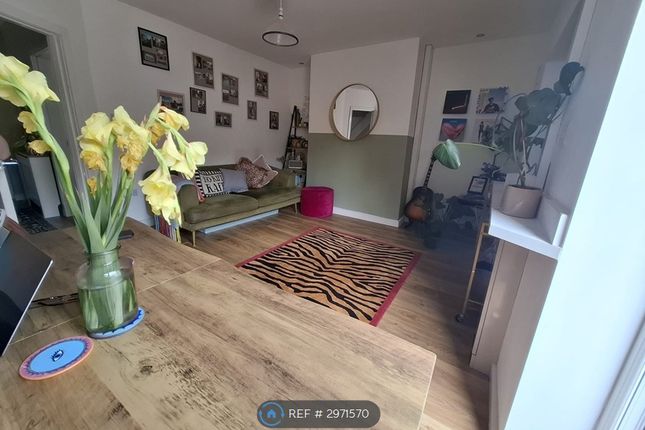 Merton Road, Prestwich, Manchester photo 4