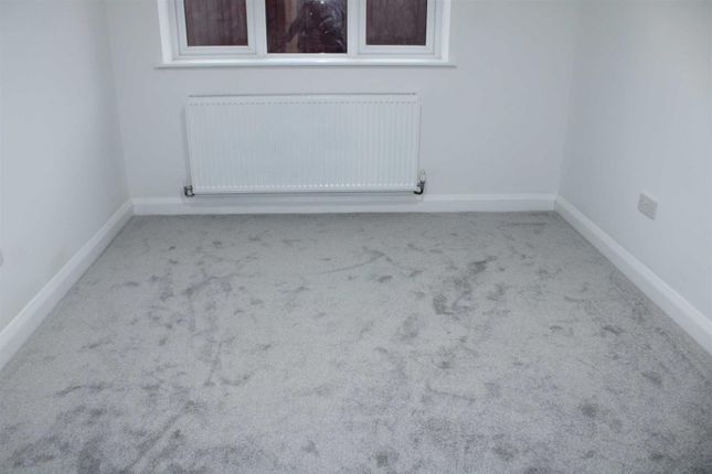 2, Kartar Drive, Wednesbury photo 5