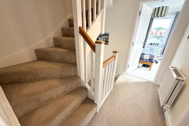 2, Knights Mead, ABINGDON photo 5
