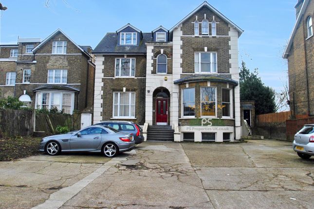 Flat for sale in 84 Eltham Road, London