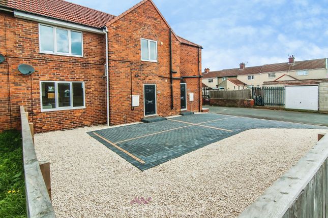 1-bed flat on Holmes Carr Crescent, Doncaster, £550/mo