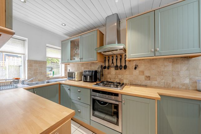 2 Sandy Bank, Harrogate photo 4