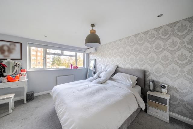22, Linksway, London photo 4