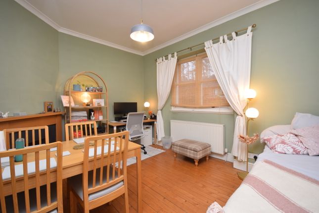 Town house for sale in Crieff Road, Perth
