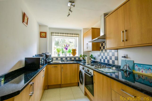 3 Cumberland Court, Upper Sea Road, Bexhill-on-Sea photo 4
