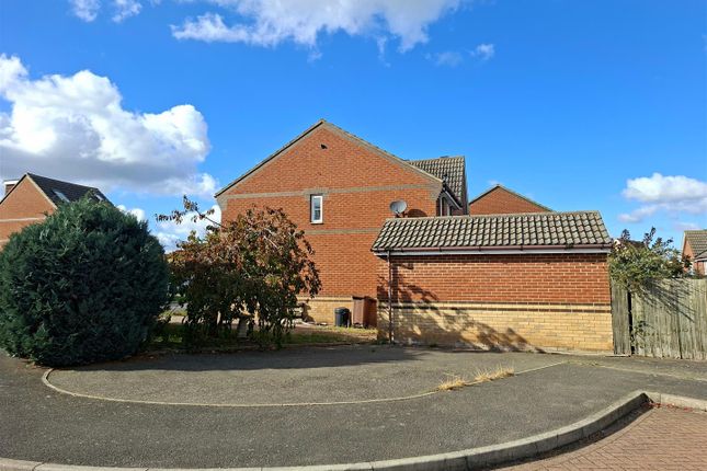 Holmes Close, Rochester photo 2
